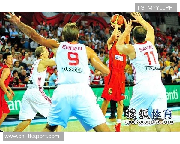 2000年悉尼奥运会男篮中国队与土耳其队激战回顾与精彩瞬间分析 2000年悉尼奥运会男篮中国队与土耳其队激战回顾与精彩瞬间分析