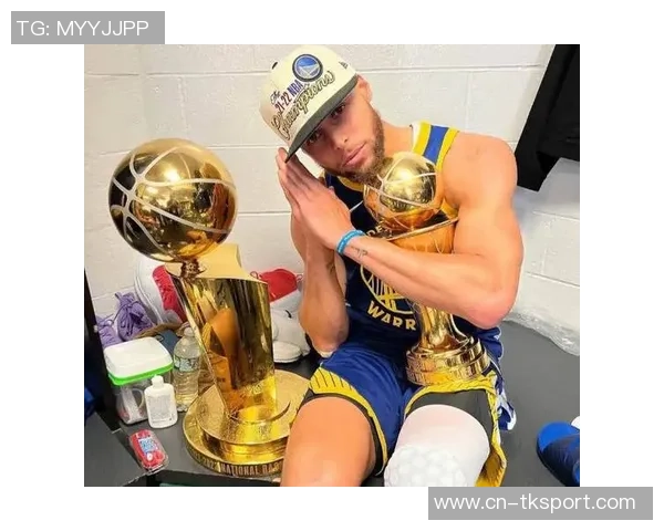 库里三分球总数突破四千大关成历史第一人再次书写传奇篇章